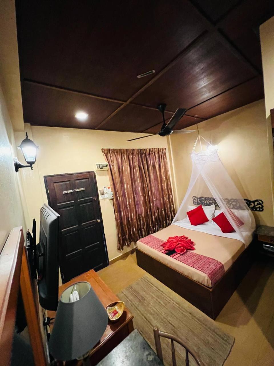 Ombak Dive Resort Perhentian Island Pulau Perhentian Kecil 外观 照片